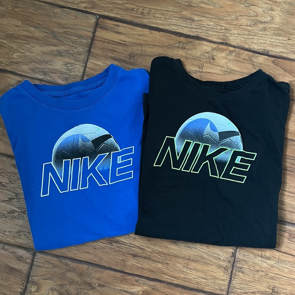 Nike Soccer Tees- YXL